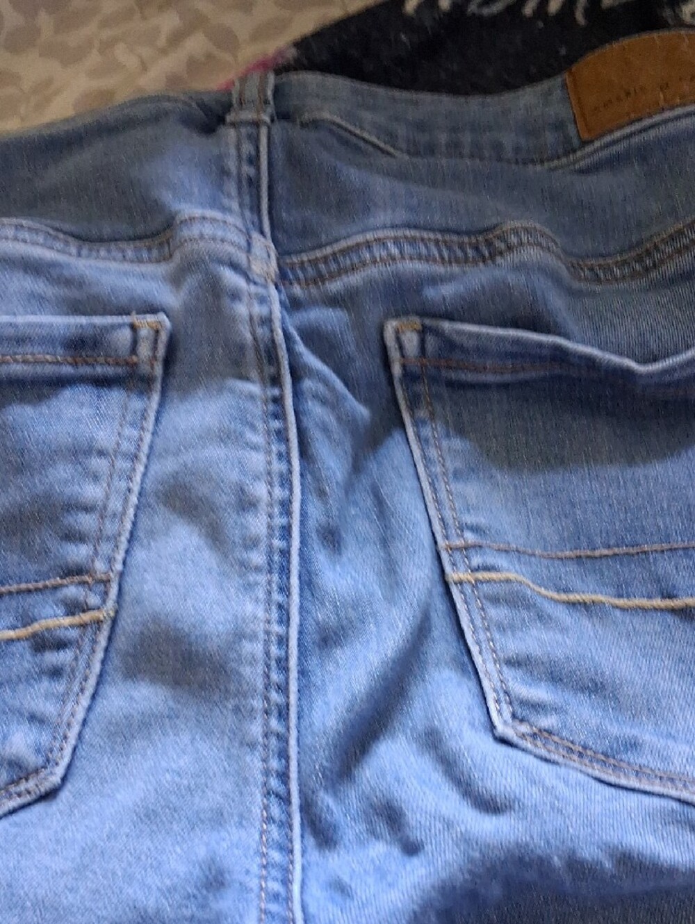 American Eagle Outfitters Light Blue High-Rise Jeans - Picture 3 of 4